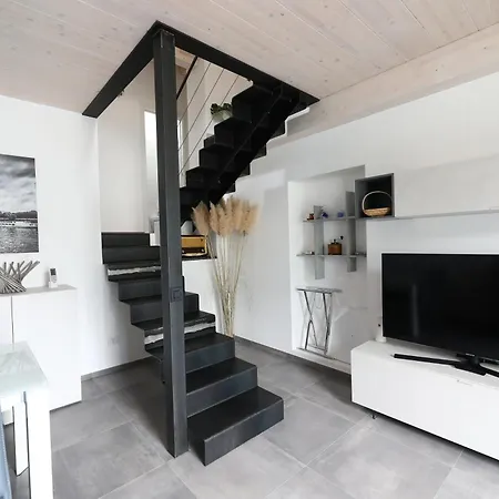La Ca' Del Pola Apartment *
