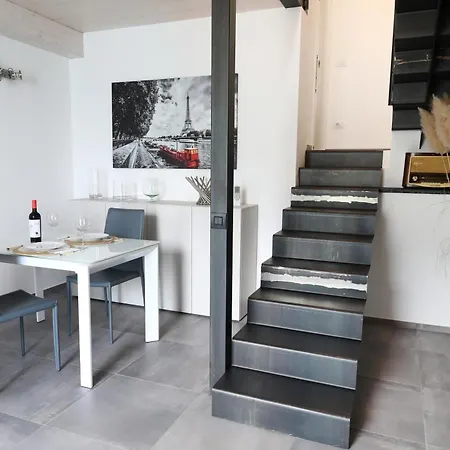 La Ca' Del Pola Apartment *