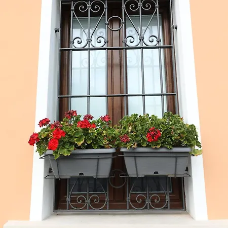 La Ca' Del Pola Apartment *